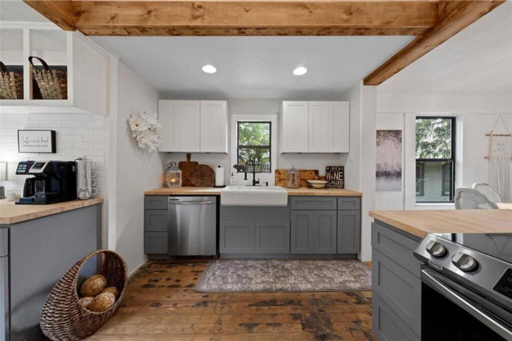 Villa The Pinewood House Waco Esterno foto